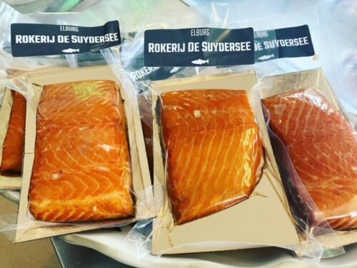De beste warm-gerookte zalm van Elburg, gerookt door Rokerij Suydersee